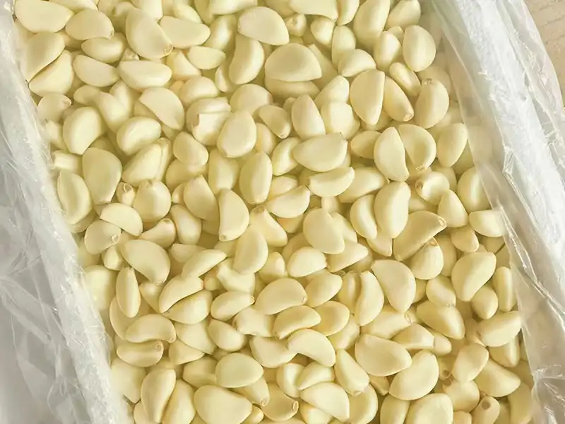 Fresh Peeled Garlic
